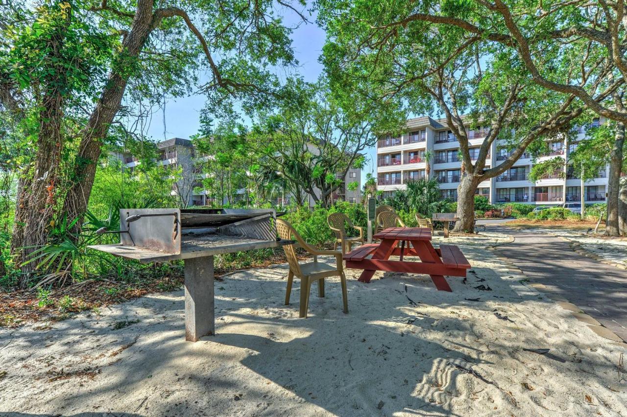 Hilton Head Beach Condo With Resort-Style Pool! Hilton Head Island Exterior photo